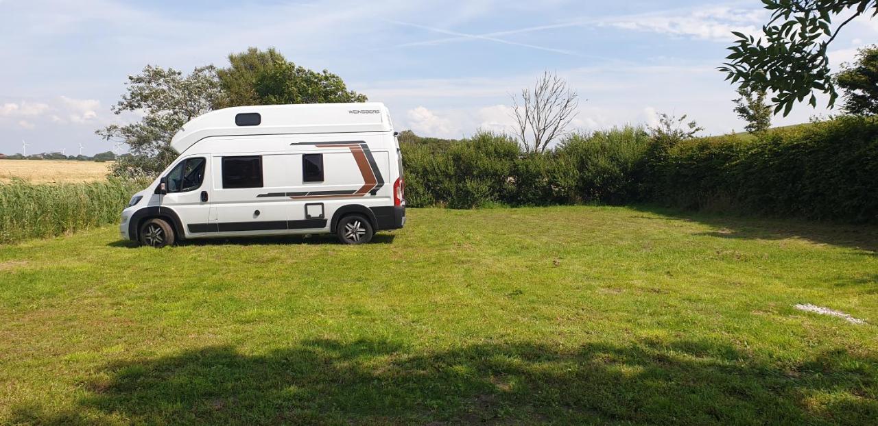 Wohnmobilstellplatz Hemenswarft An Der Nordsee - Meerblick Emmelsbull-Horsbull Exterior foto