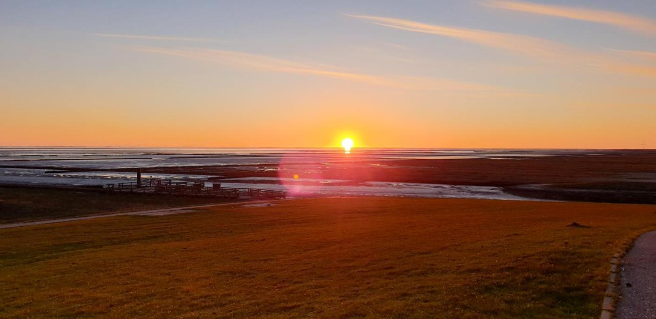 Wohnmobilstellplatz Hemenswarft An Der Nordsee - Meerblick Emmelsbull-Horsbull Exterior foto