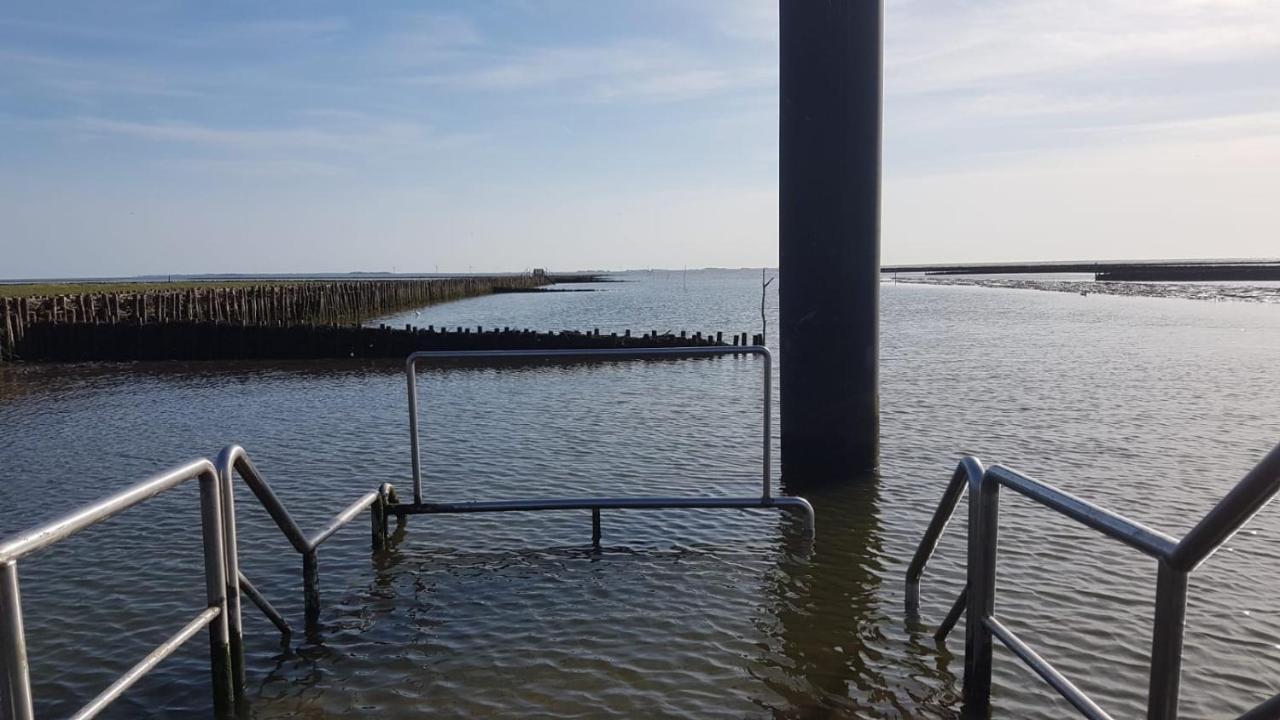 Wohnmobilstellplatz Hemenswarft An Der Nordsee - Meerblick Emmelsbull-Horsbull Exterior foto